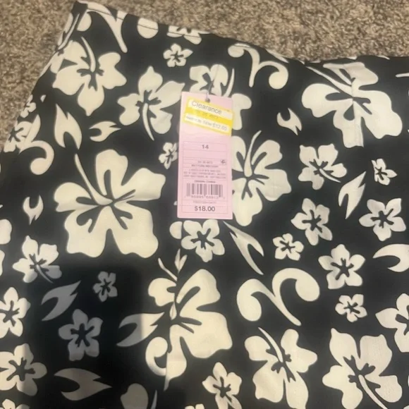 Universal Thread Black and White Floral Skirt - Picture 3 of 3